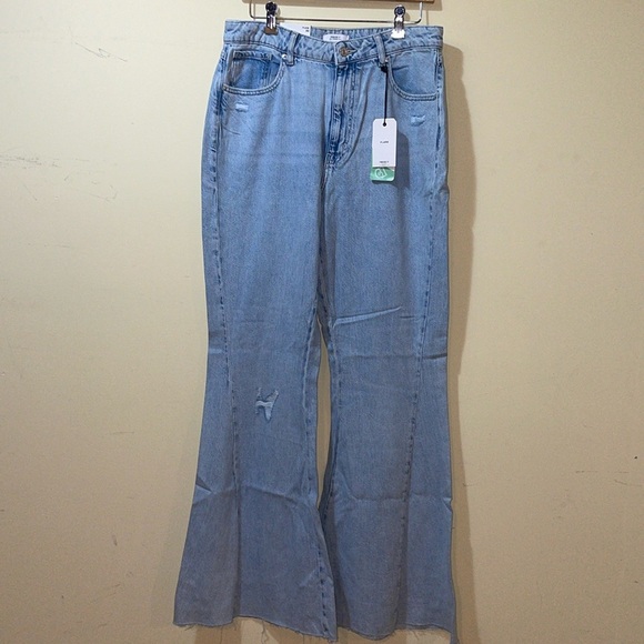 Womens New Forever 21 High Rise Slim Fit Flare Leg Jeans - Picture 1 of 10